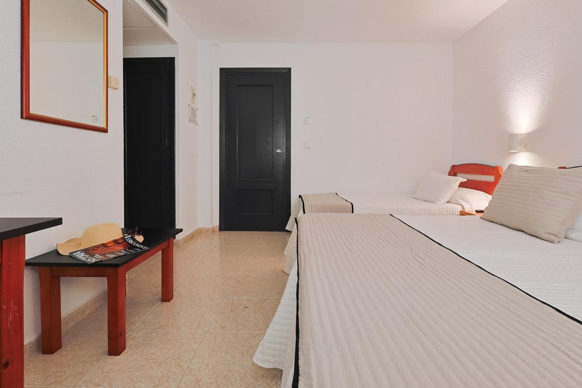 Hotel Olas De Almuñécar Exteriör bild