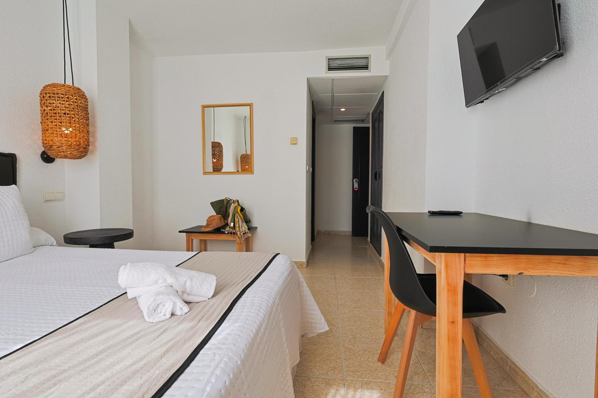 Hotel Olas De Almuñécar Exteriör bild